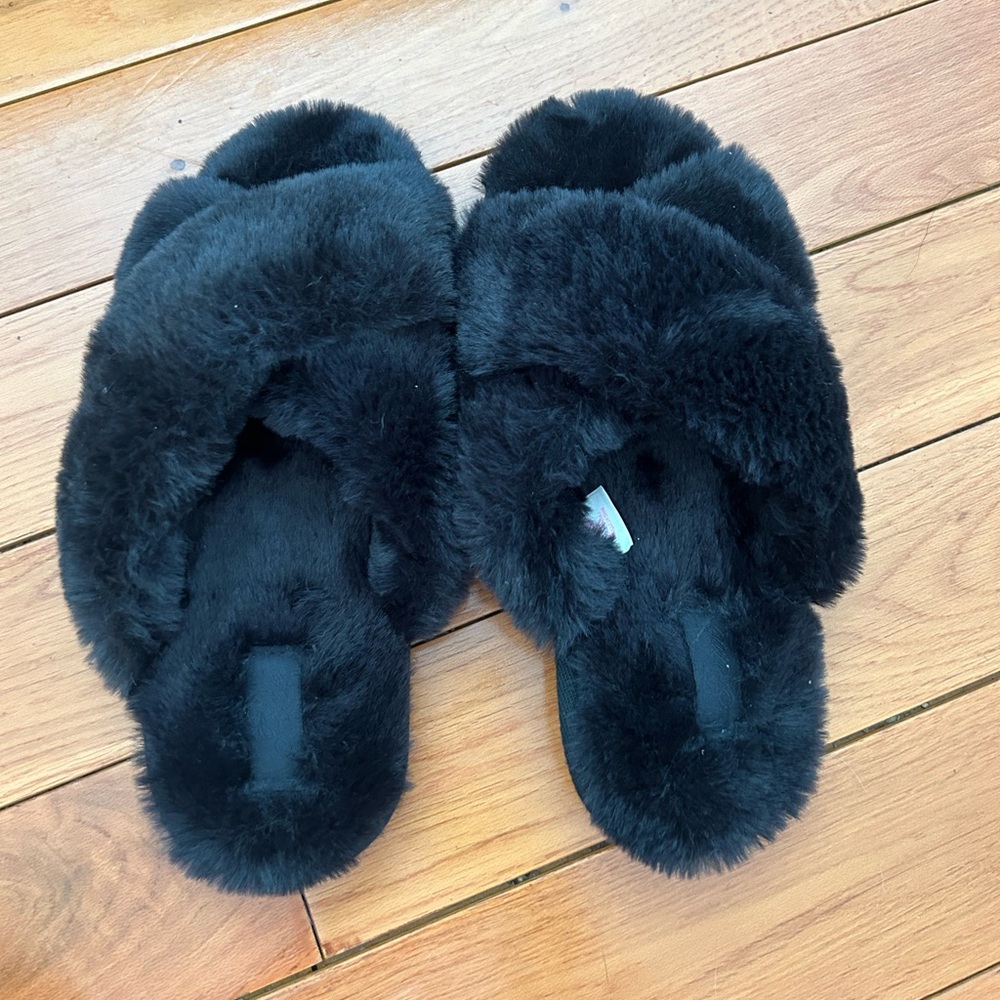 VS Pink Slippers